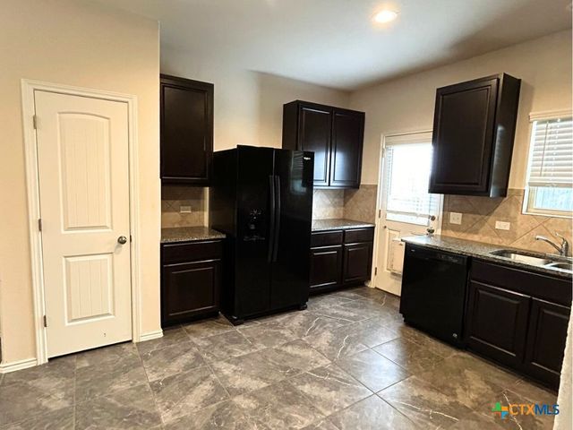 2420 Ranger Pass, Seguin, TX 78155