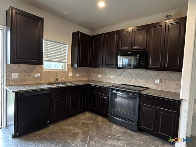 2420 Ranger Pass, Seguin, TX 78155