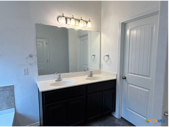 2420 Ranger Pass, Seguin, TX 78155