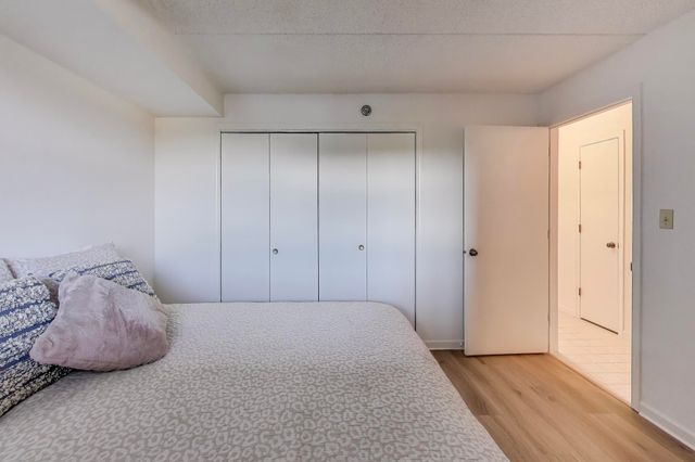 100 Lake Shore Drive 806, Michigan City, IN 46360