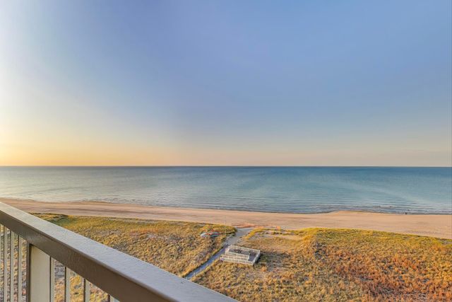 100 Lake Shore Drive 806, Michigan City, IN 46360