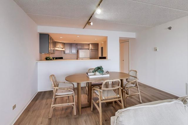 100 Lake Shore Drive 806, Michigan City, IN 46360