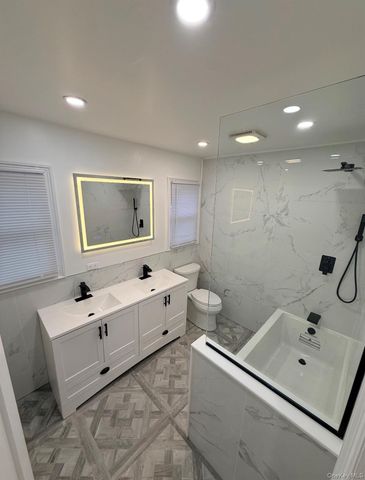 30 Shell Road, Rocky Point, NY 11778