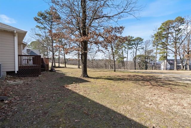 11 Hillcrest Drive, Holiday Island, AR 72631