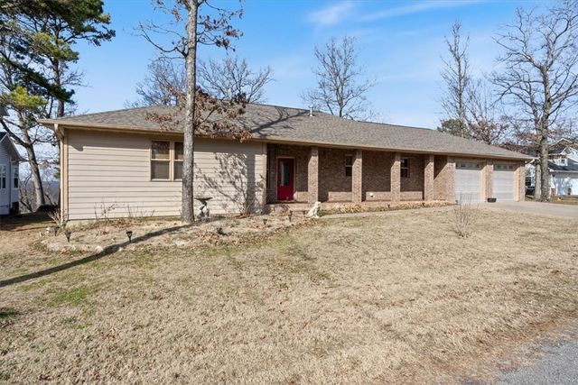 11 Hillcrest Drive, Holiday Island, AR 72631