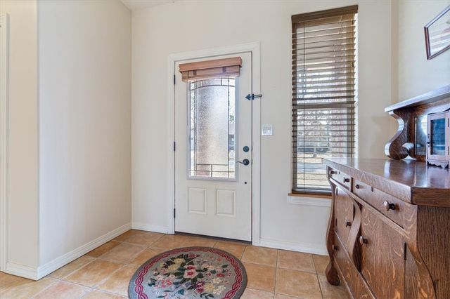 11 Hillcrest Drive, Holiday Island, AR 72631