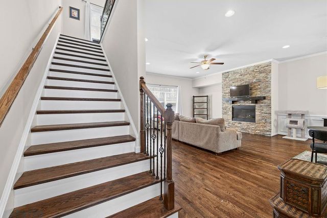 917 Dumaine Trace, Atlanta, GA 30328