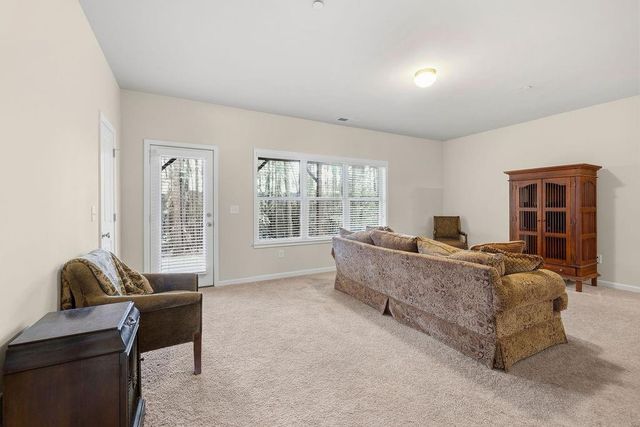 917 Dumaine Trace, Atlanta, GA 30328