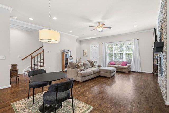 917 Dumaine Trace, Atlanta, GA 30328