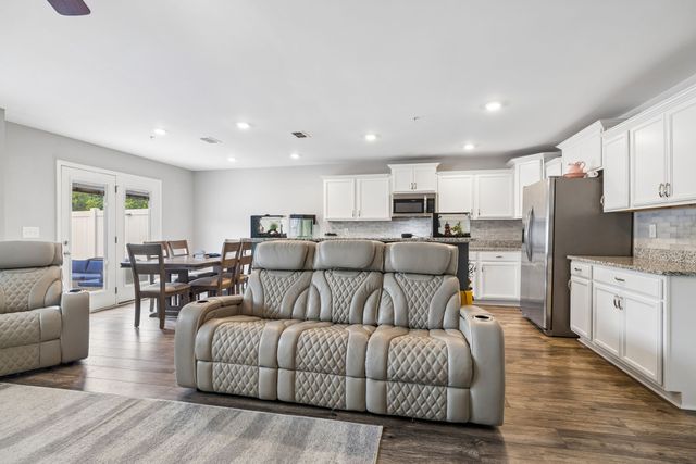 108 Shannon Pl, Spring Hill, TN 37174
