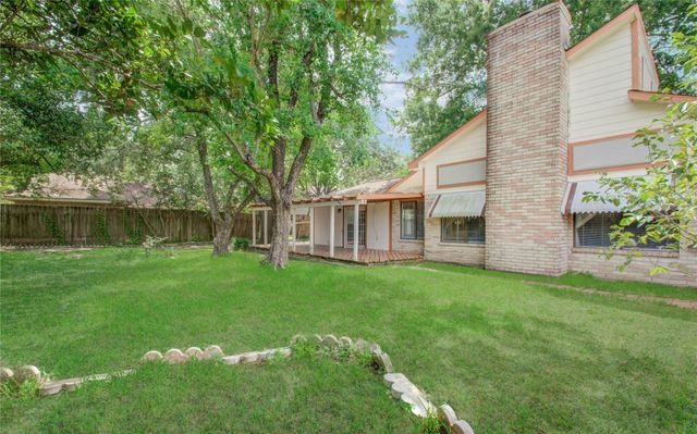 7022 Foxbrook Drive, Humble, TX 77338