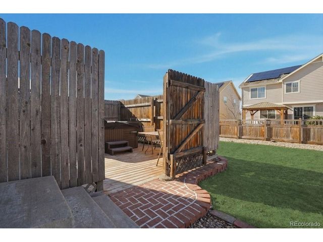 6113 Miners Peak Cir, Frederick, CO 80516