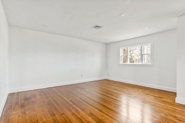 90 Packard Ave 0, Hull, MA 02045