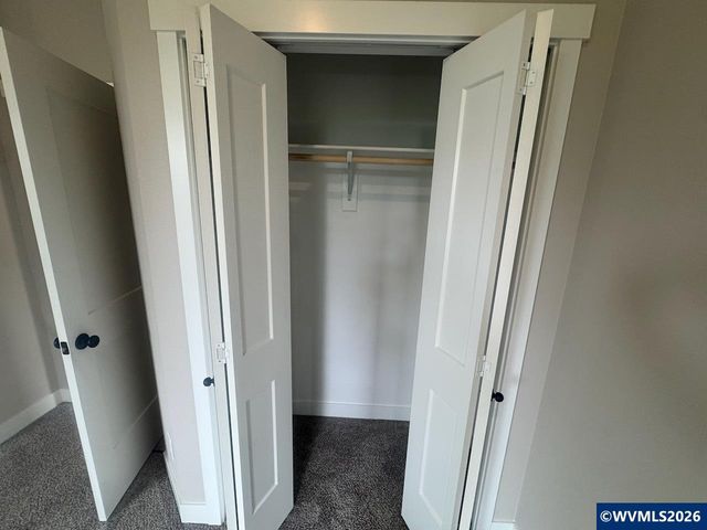 198 Gwinn St E, Monmouth, OR 97361