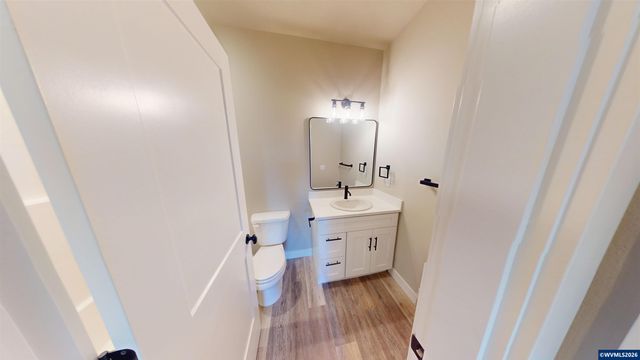 198 Gwinn St E, Monmouth, OR 97361