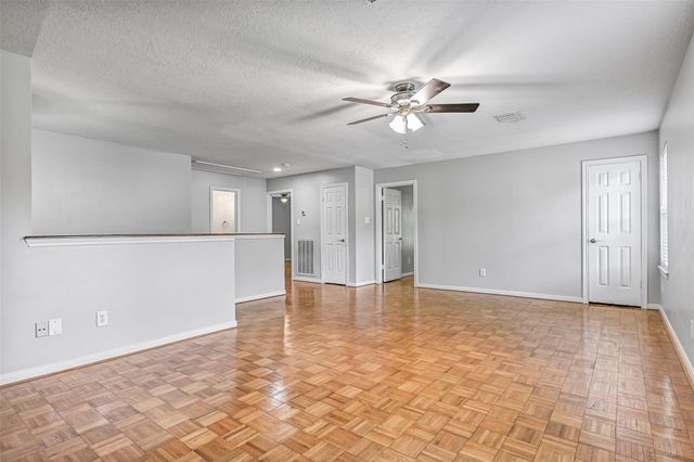 1219 Merriewood Drive, Friendswood, TX 77546