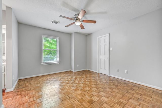 1219 Merriewood Drive, Friendswood, TX 77546