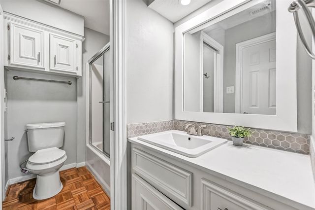 1219 Merriewood Drive, Friendswood, TX 77546