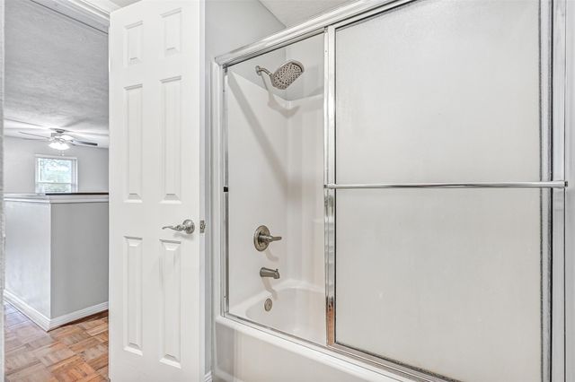 1219 Merriewood Drive, Friendswood, TX 77546