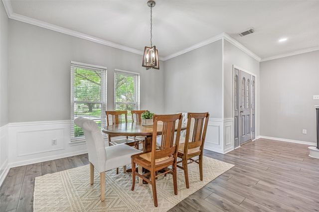 1219 Merriewood Drive, Friendswood, TX 77546