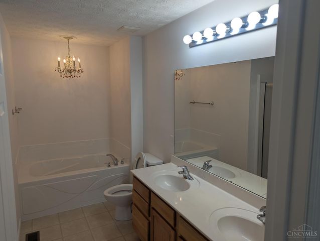 1148 Turfway Court, Lebanon, OH 45036