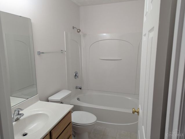 1148 Turfway Court, Lebanon, OH 45036