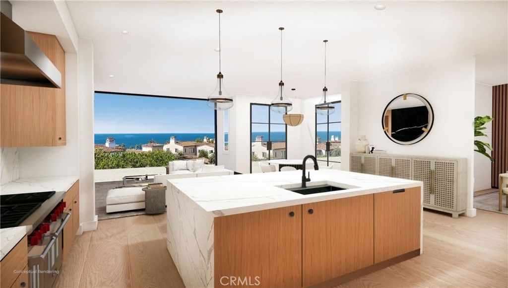 28 Surfspray Bluff, Newport Coast, CA 92657