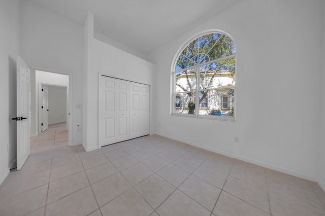 608 W Palm Aire Drive 608, Pompano Beach, FL 33069