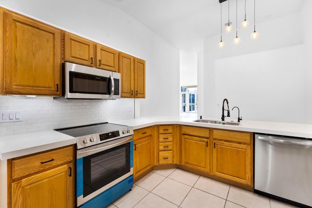 608 W Palm Aire Drive 608, Pompano Beach, FL 33069