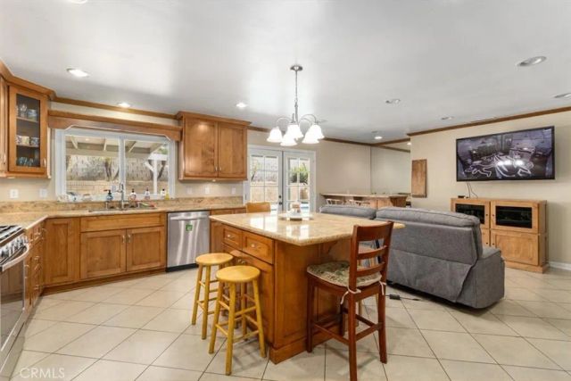 1193 w 13th Street, Upland, CA 91786