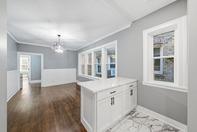 8024 S Vernon Avenue, Chicago, IL 60619