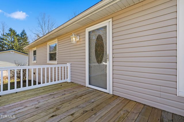 1506 East Mountain View Avenue, Big Stone Gap, VA 24219