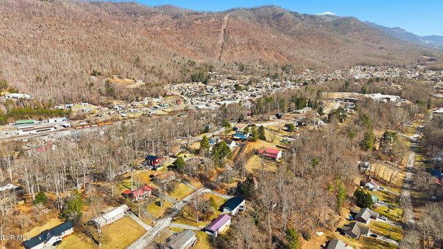 1506 East Mountain View Avenue, Big Stone Gap, VA 24219