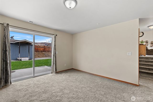 1364 Duram Drive, East Wenatchee, WA 98802