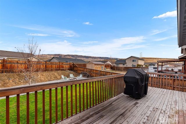 1364 Duram Drive, East Wenatchee, WA 98802