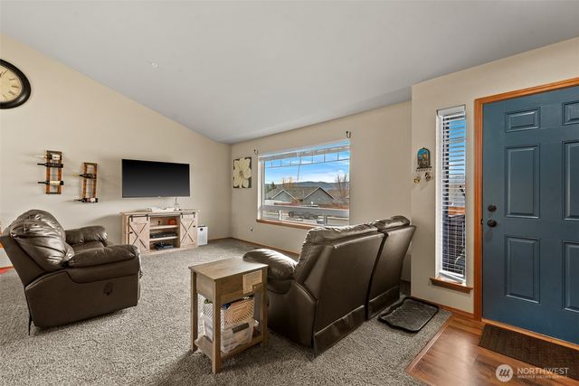 1364 Duram Drive, East Wenatchee, WA 98802