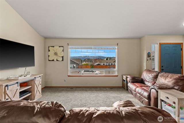 1364 Duram Drive, East Wenatchee, WA 98802