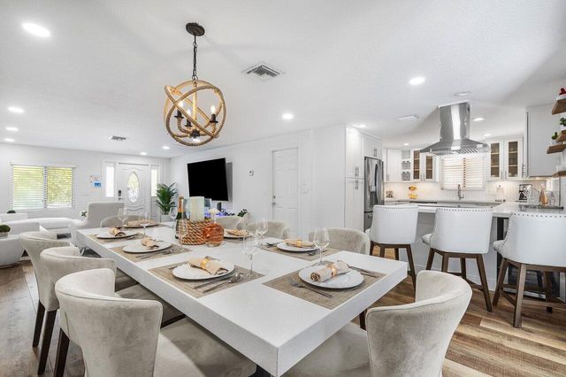 671 Lindell Boulevard, Delray Beach, FL 33444