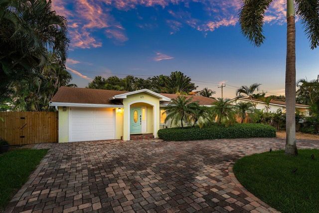 671 Lindell Boulevard, Delray Beach, FL 33444