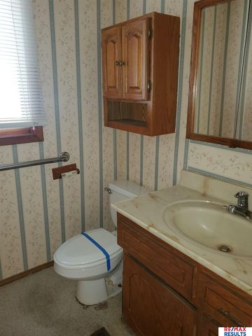 7675 S 41st Avenue, Bellevue, NE 68147