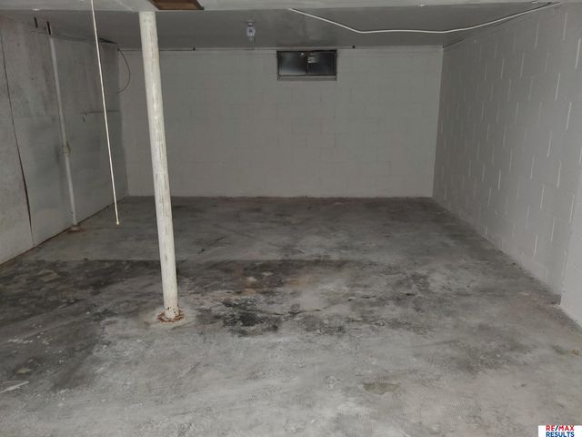 7675 S 41st Avenue, Bellevue, NE 68147