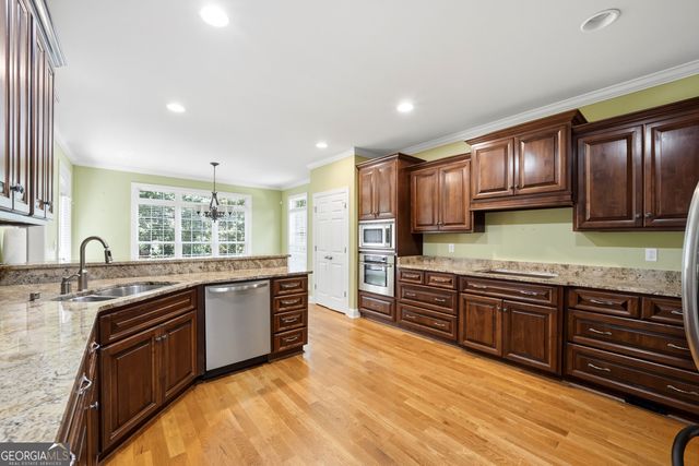 214 Oakleaf Drive, Macon, GA 31210