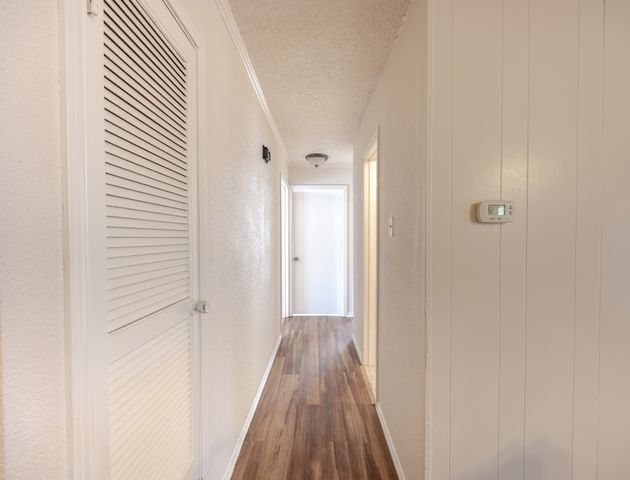 6704 Trailwood Drive, Forest Hill, TX 76140