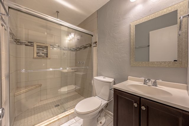 6704 Trailwood Drive, Forest Hill, TX 76140