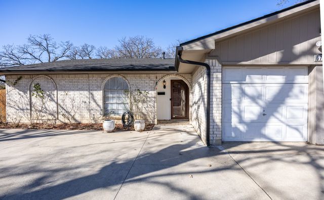 6704 Trailwood Drive, Forest Hill, TX 76140
