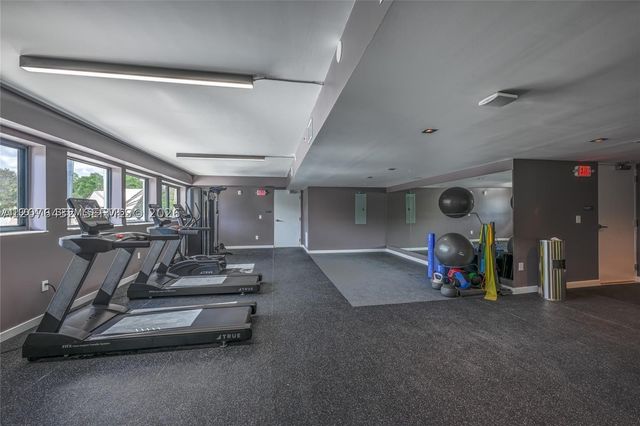 840 NE 130th St 508, North Miami, FL 33161
