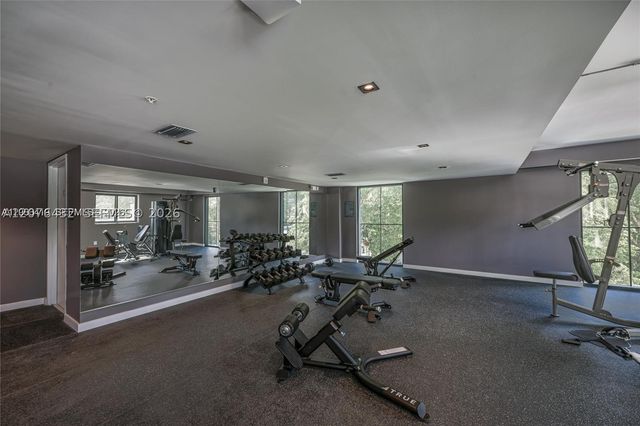 840 NE 130th St 508, North Miami, FL 33161
