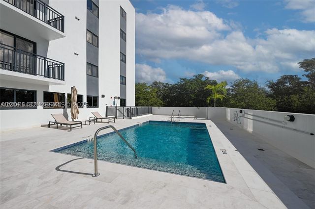 840 NE 130th St 508, North Miami, FL 33161