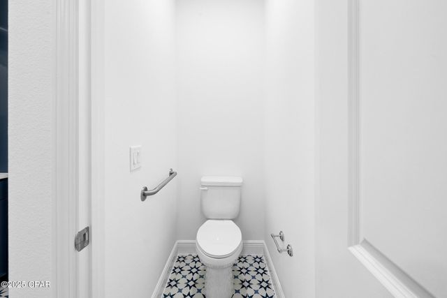 9433 Escape Avenue, Panama City Beach, FL 32413