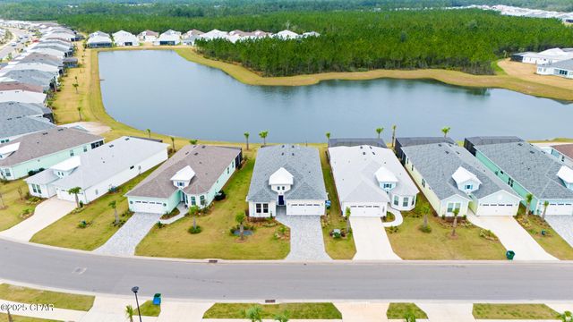 9433 Escape Avenue, Panama City Beach, FL 32413